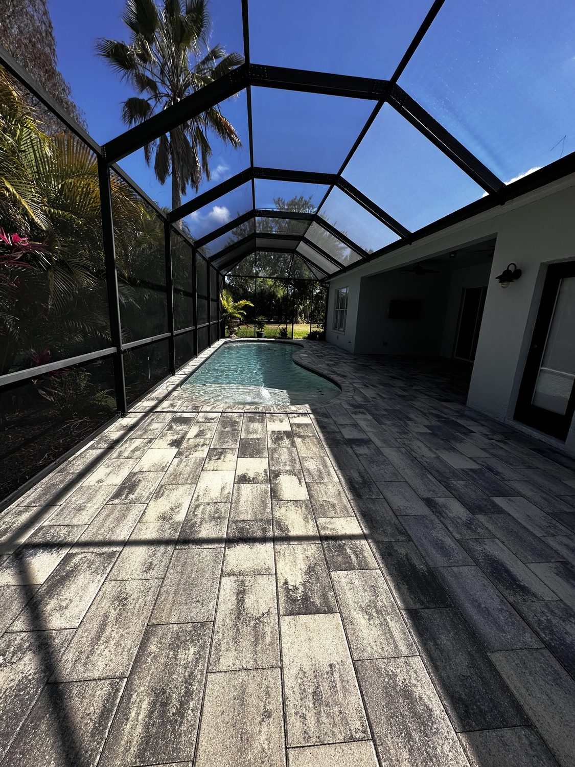 Sealed paver pool deck and lanai in Westchase, FL